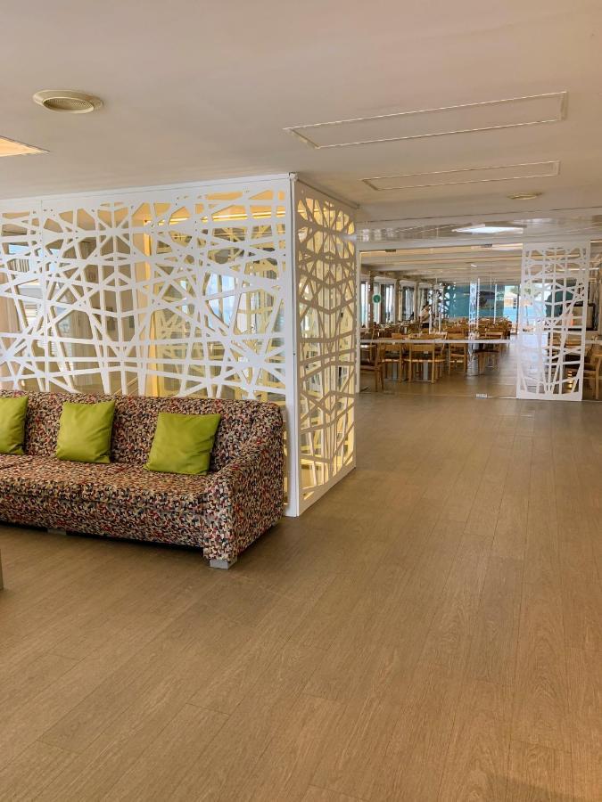 Hotel Voramar Кала Милор Екстериор снимка