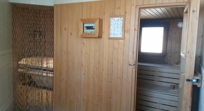 Hotel Voramar Кала Милор Екстериор снимка