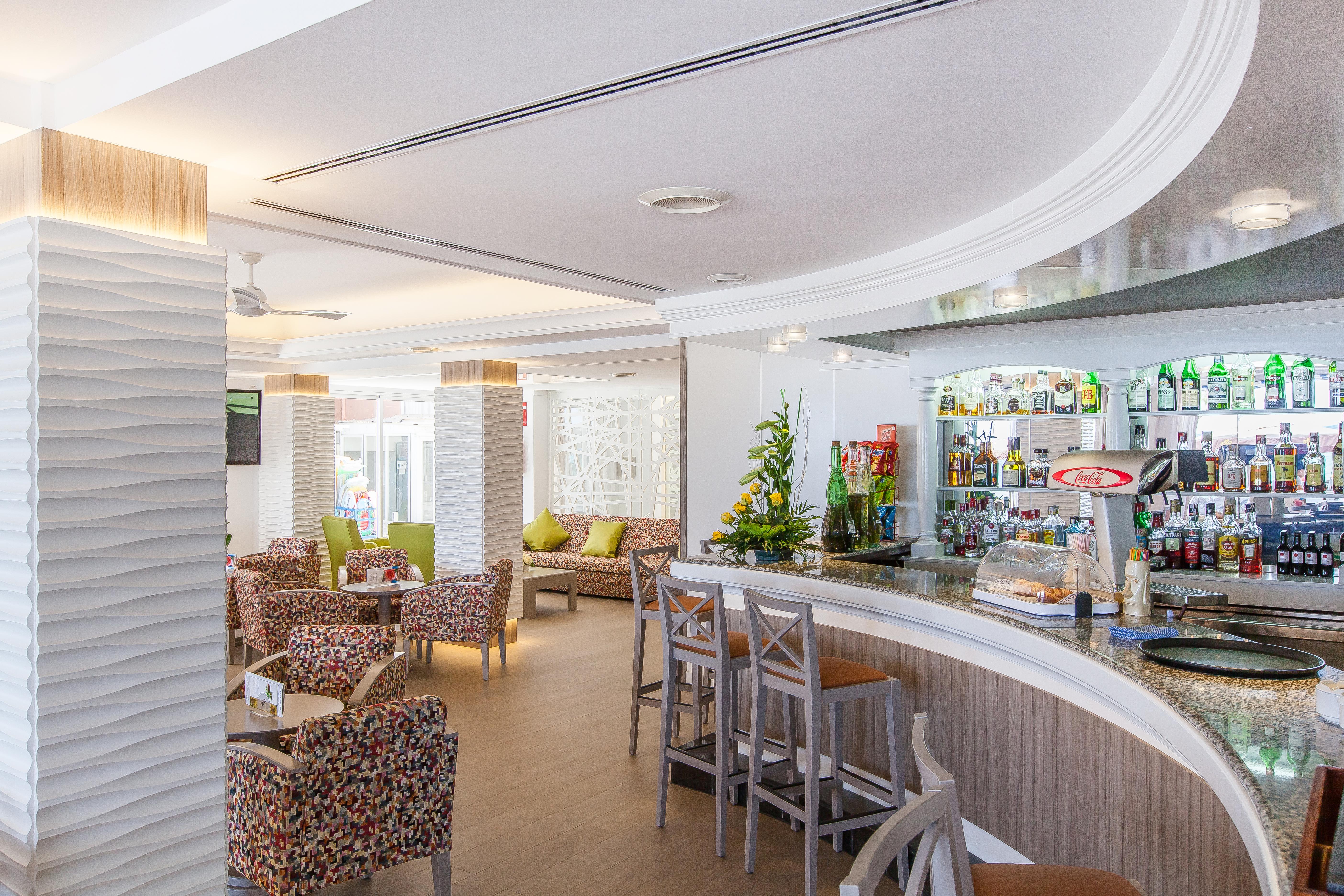 Hotel Voramar Кала Милор Екстериор снимка