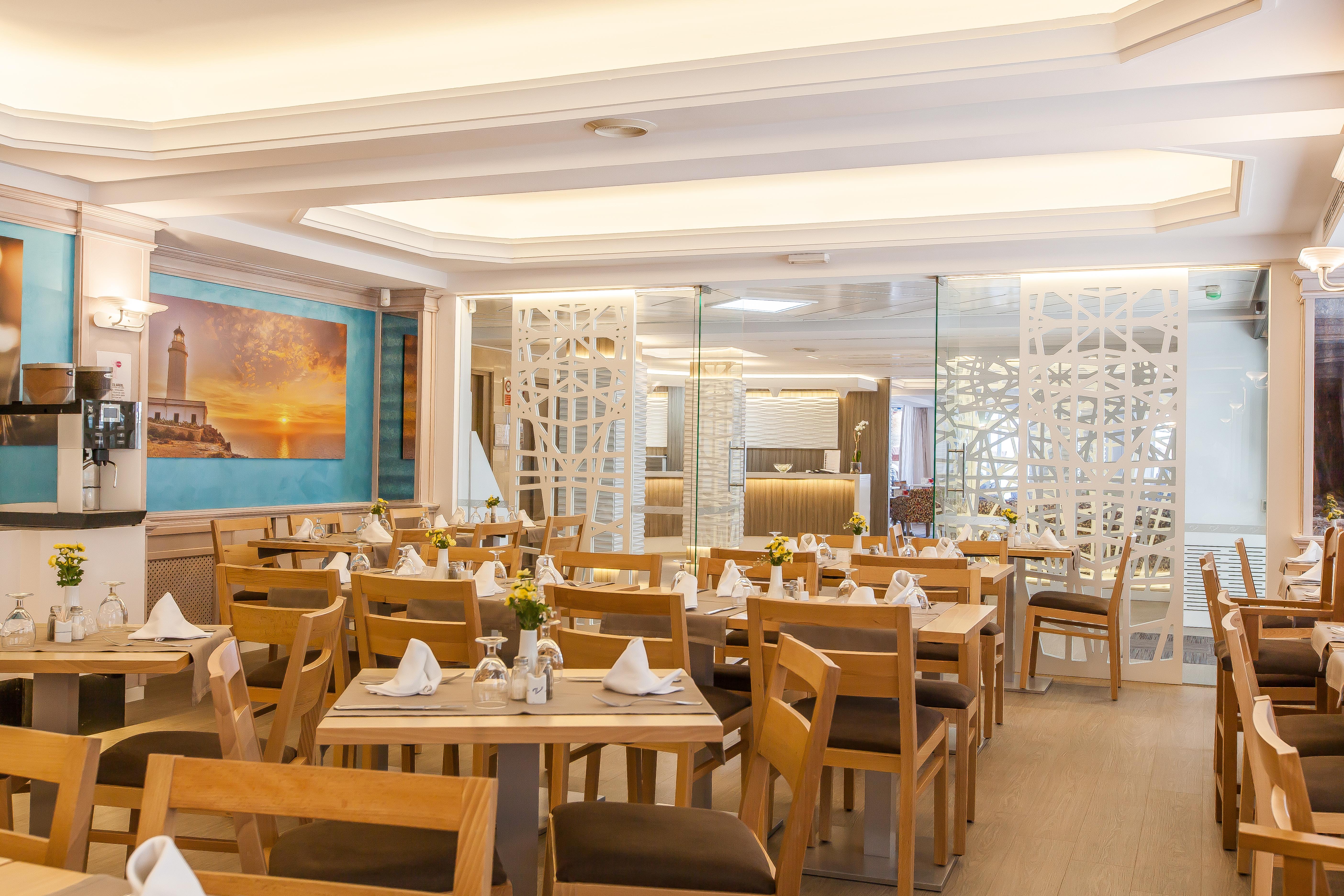 Hotel Voramar Кала Милор Екстериор снимка
