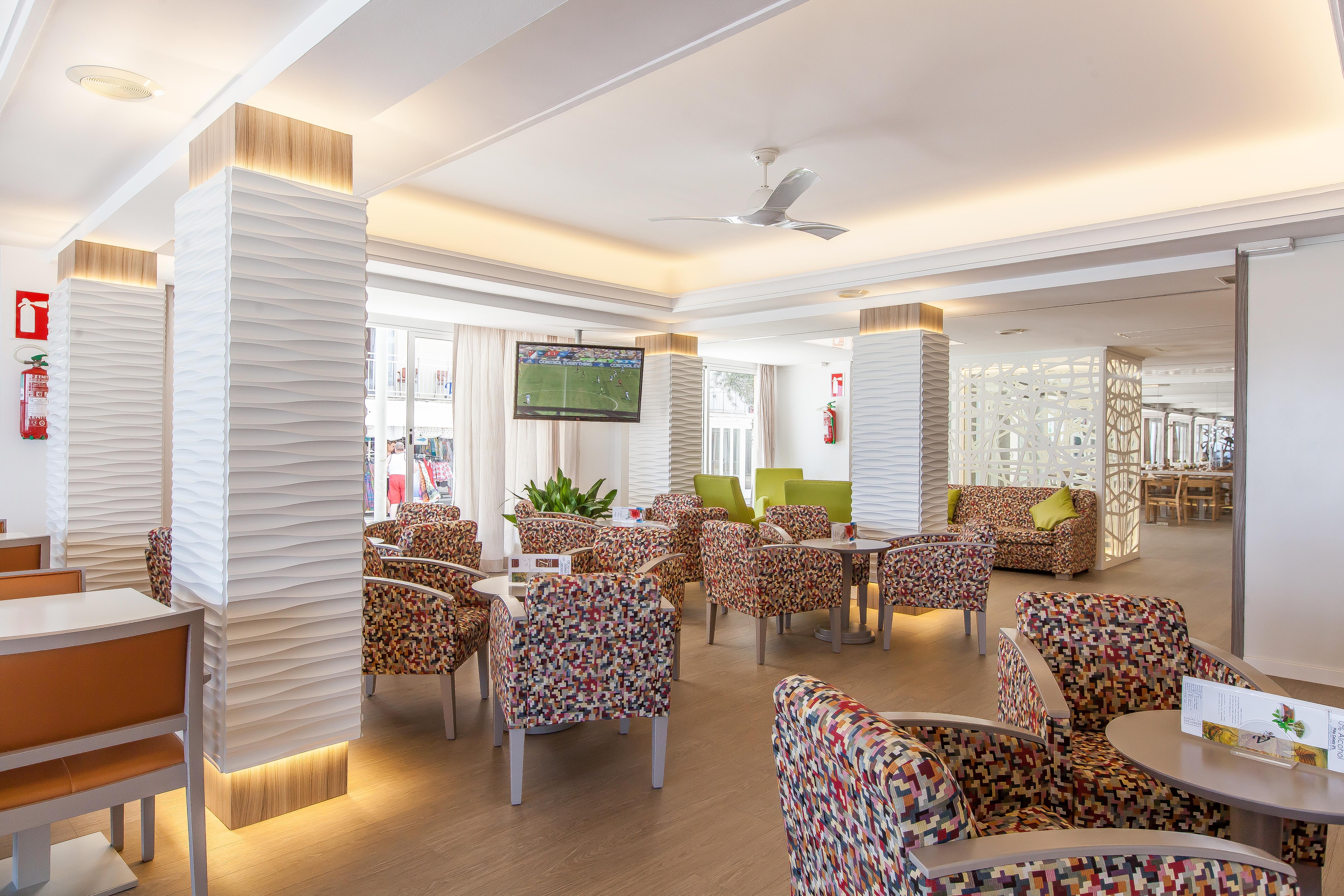 Hotel Voramar Кала Милор Екстериор снимка