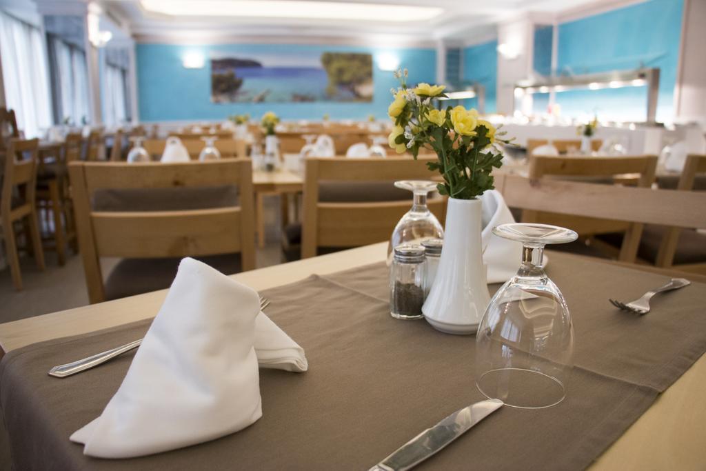 Hotel Voramar Кала Милор Екстериор снимка